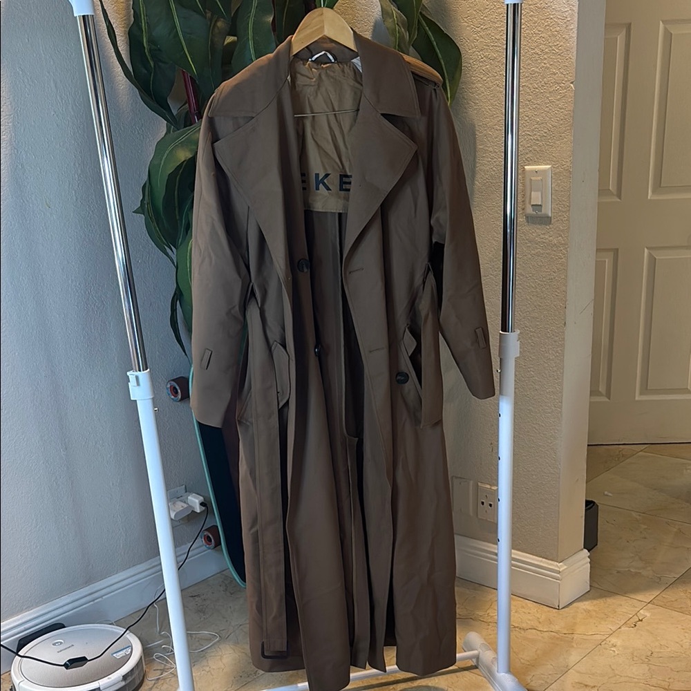 MaxMara Brown Trench Coat Classic Design